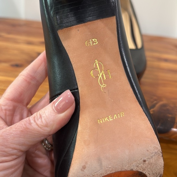 Cole Haan Black Pumps Heels - Picture 7 of 8